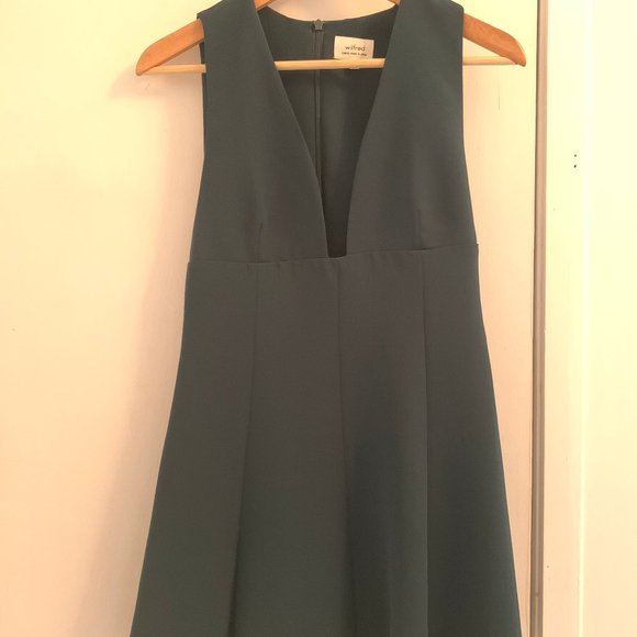 Babaton Dresses & Skirts - Hunter Green Aritzia Dress